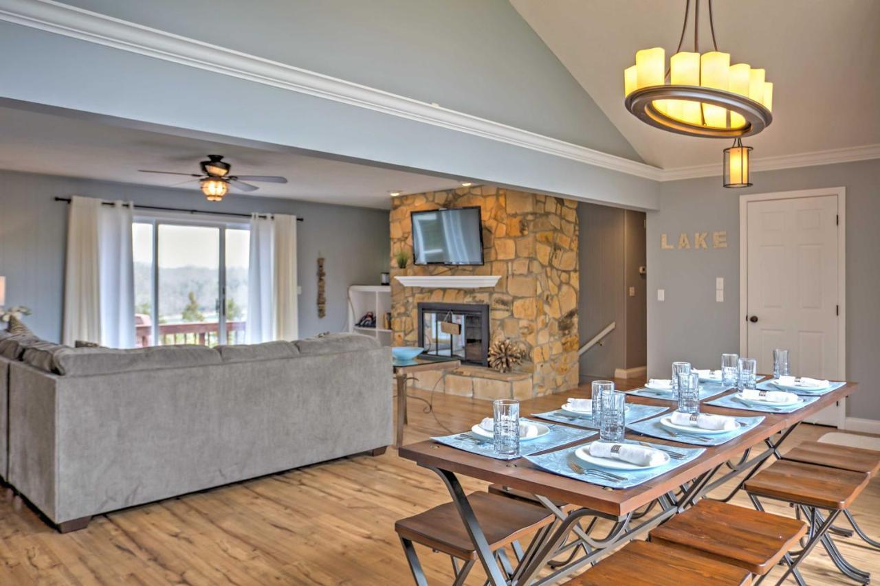 Monticello Home With Multi-Level Deck On 2 Acres! Esterno foto