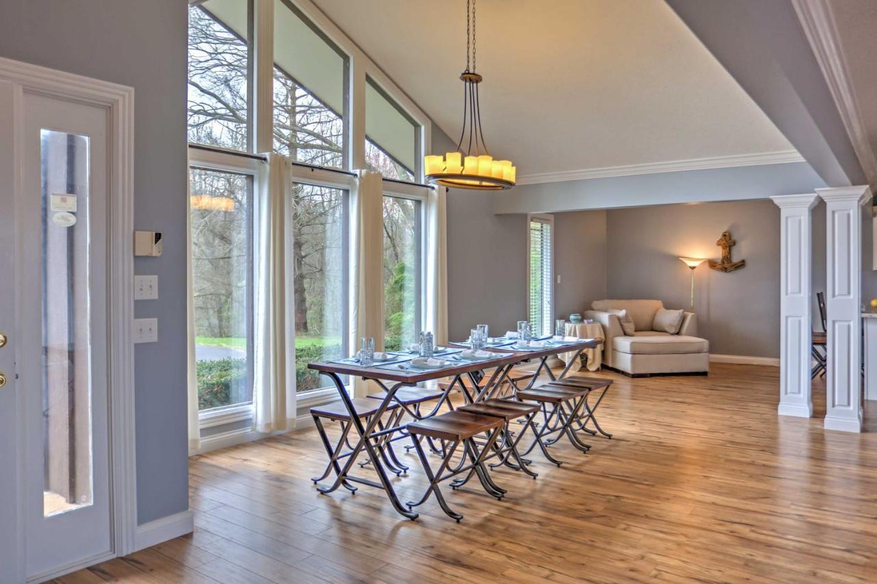 Monticello Home With Multi-Level Deck On 2 Acres! Esterno foto