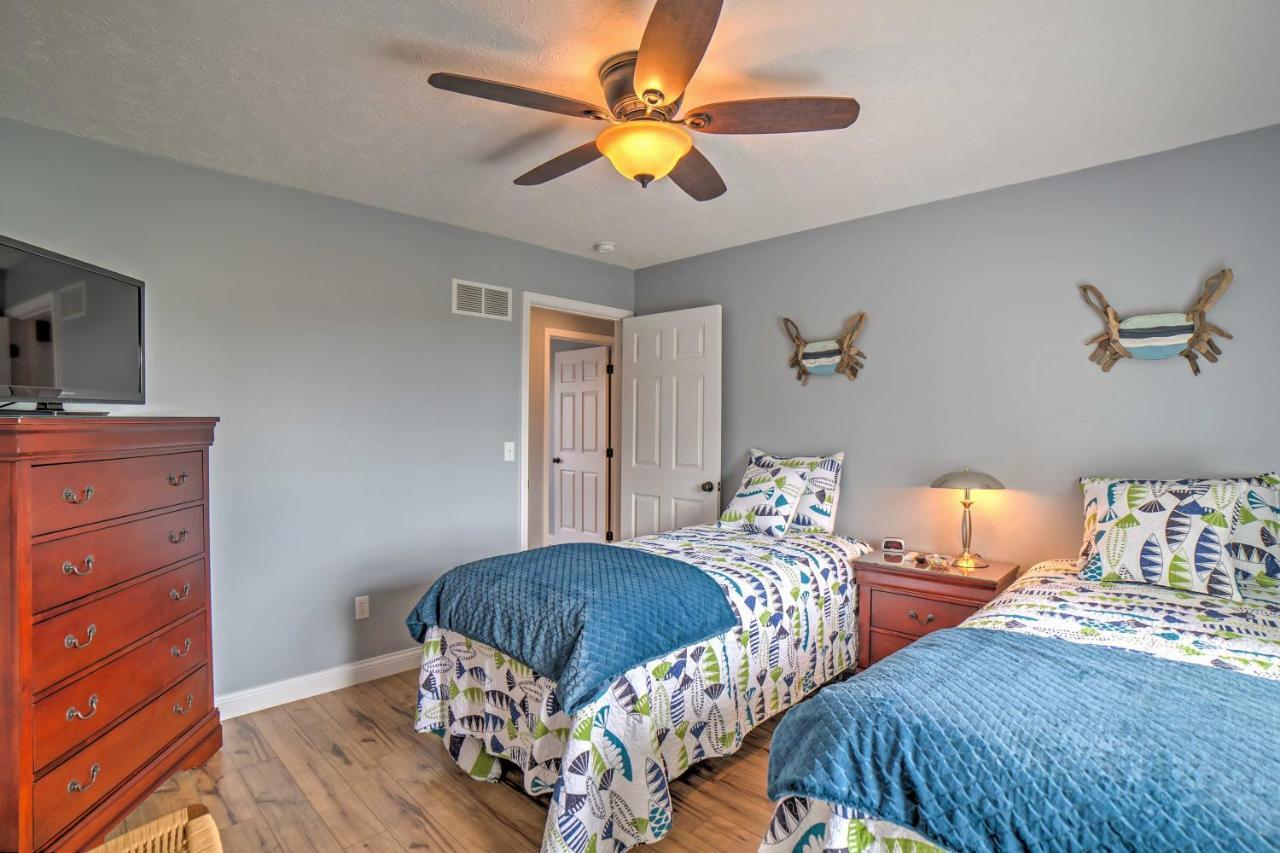 Monticello Home With Multi-Level Deck On 2 Acres! Esterno foto